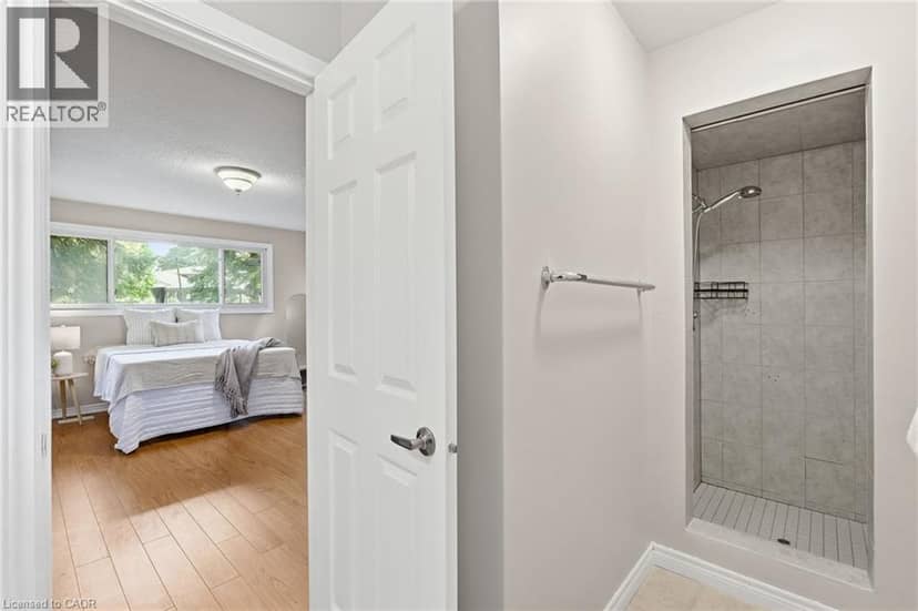 8 EMMING Court — photo 18 of 40