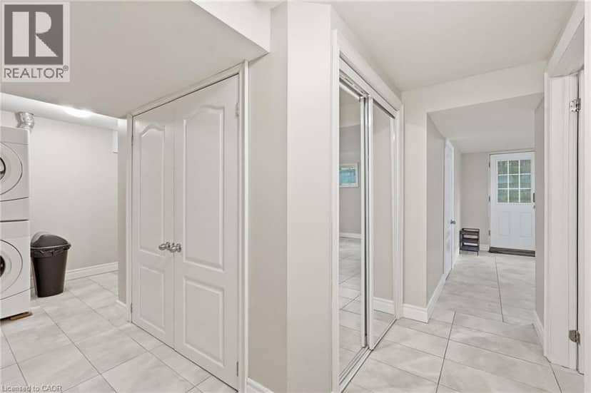 8 EMMING Court — photo 32 of 40