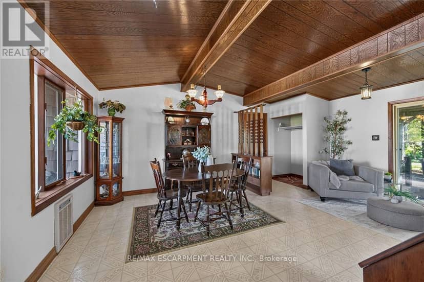 6176 Rainham Road — photo 8 of 40