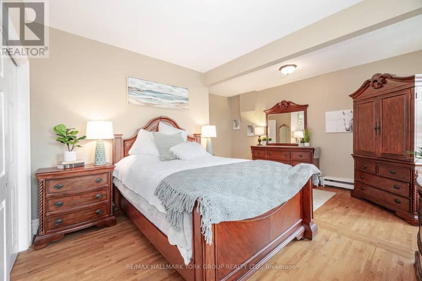 390 Main Street — photo 22 of 40