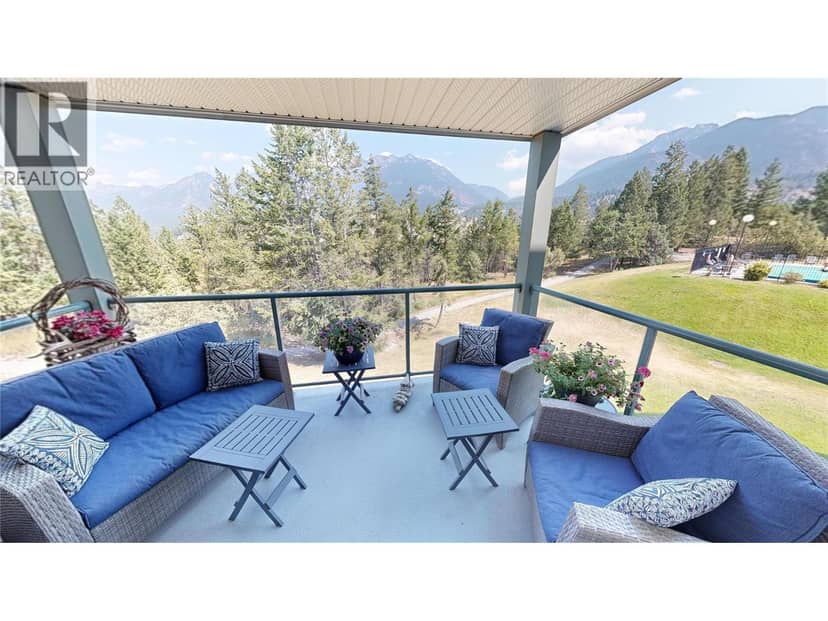 4765 FORSTERS LANDING Road Unit# 204, Radium Hot Springs