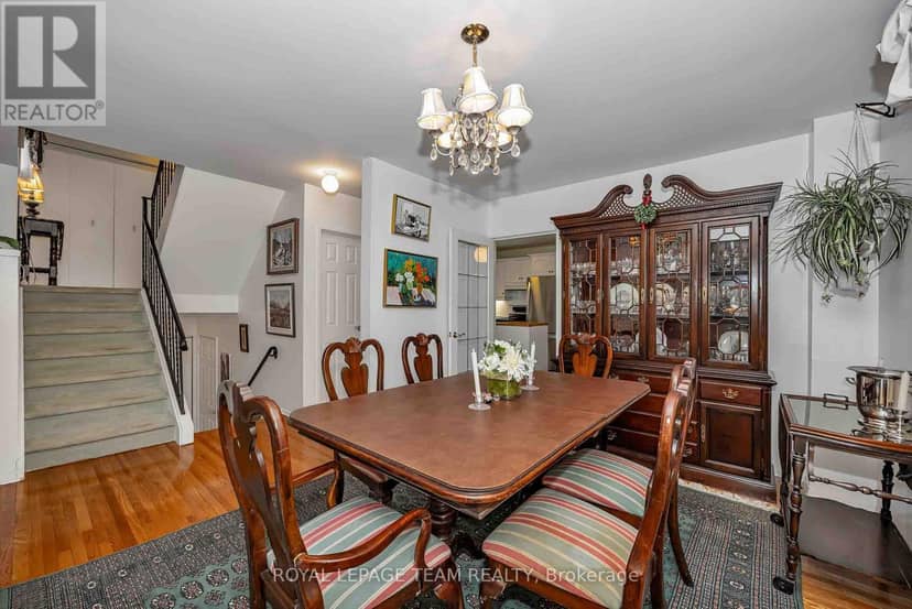 1174 Bonnie Crescent — photo 13 of 40