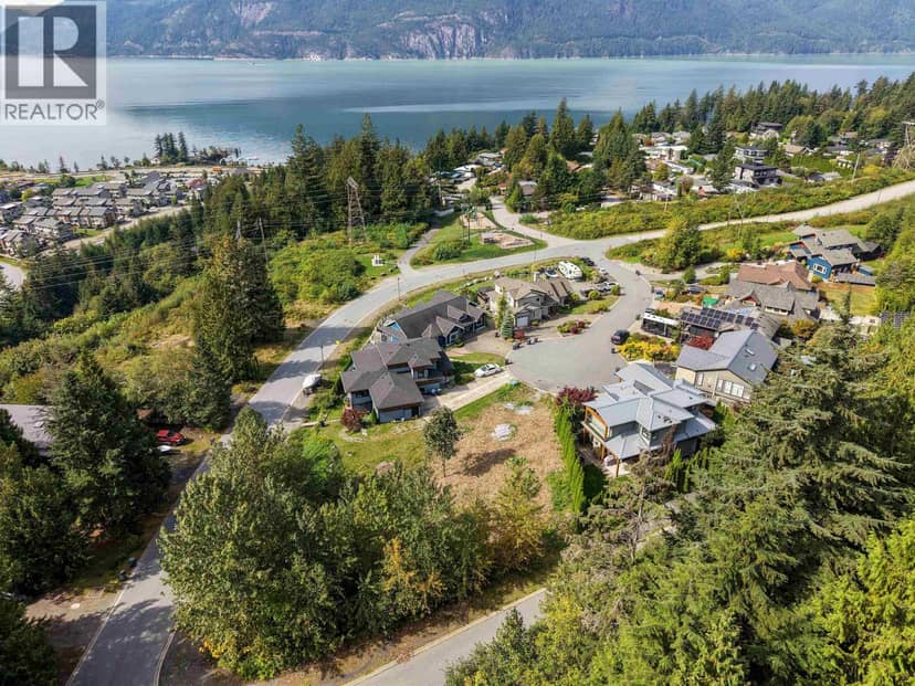 936 THISTLE PLACE, Britannia Beach, photo 6
