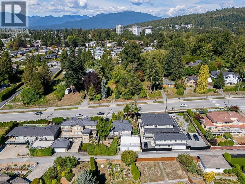 7342 BROADWAY, Burnaby