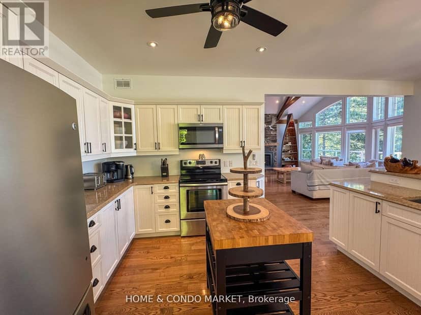 14 Charles Avenue — photo 13 of 40