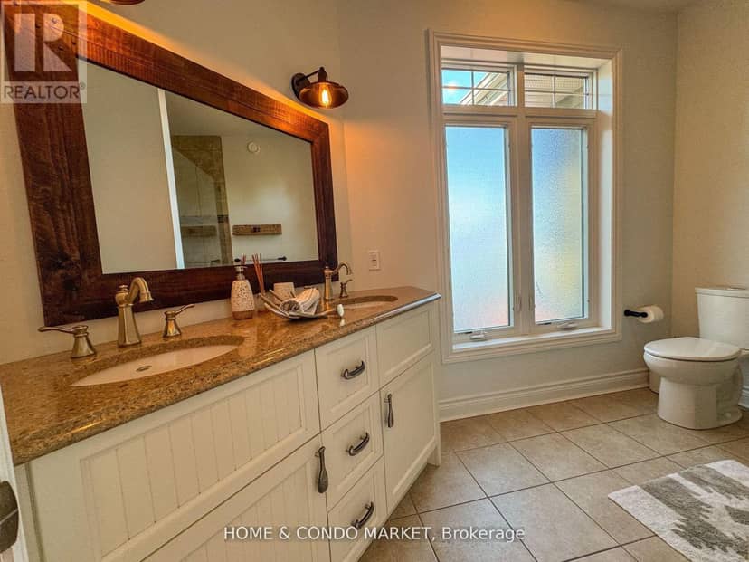 14 Charles Avenue — photo 22 of 40