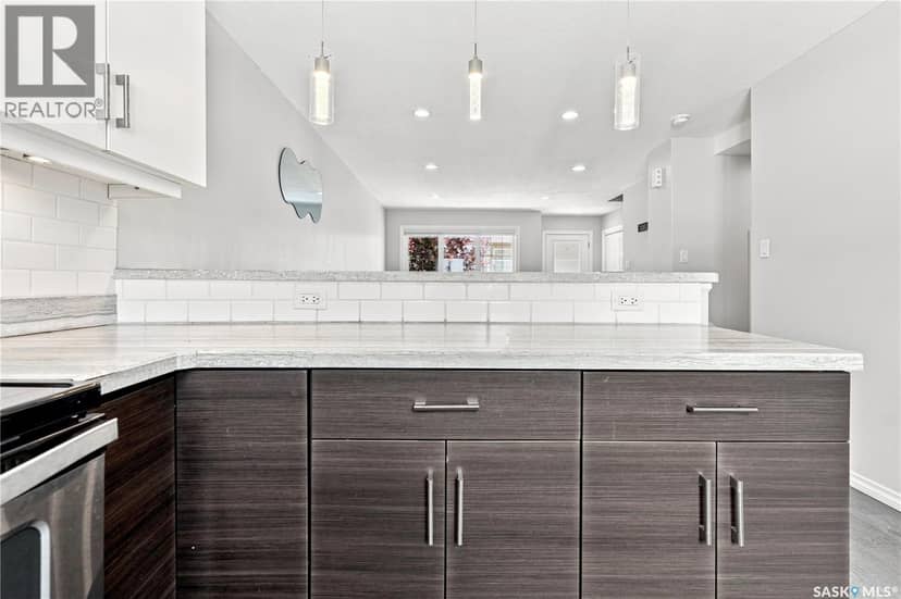 5540 Prefontaine AVENUE — photo 19 of 40