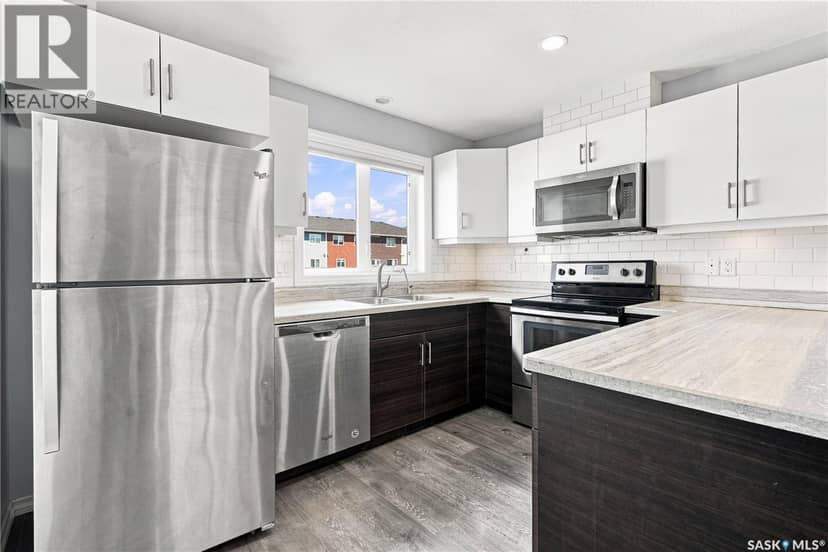5540 Prefontaine AVENUE — photo 16 of 40