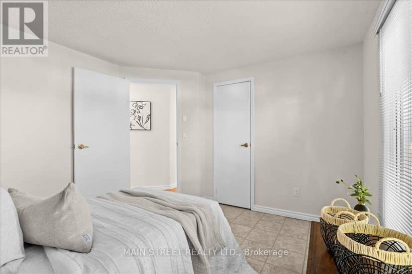 2 Pineridge Crescent — photo 25 of 35