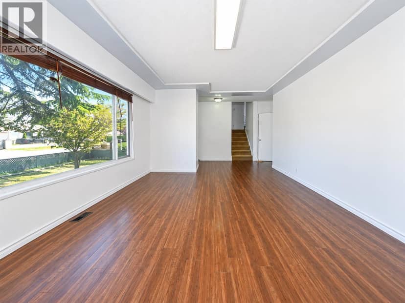 9820 BERRY ROAD, Richmond, photo 2