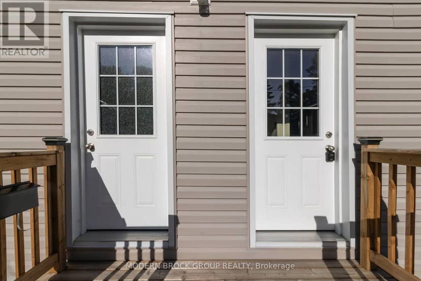 7 Elm Street — photo 3 of 24