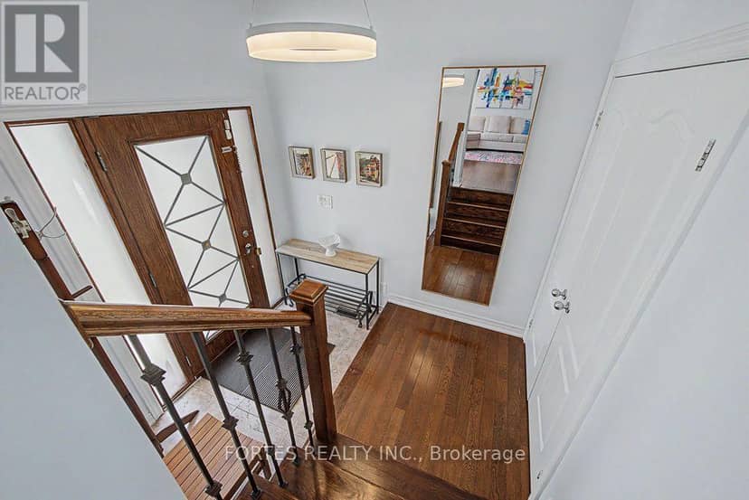 1160 Islington Avenue — photo 4 of 40