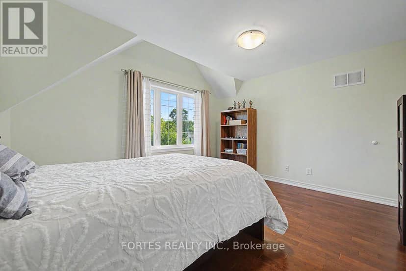 1160 Islington Avenue — photo 36 of 40