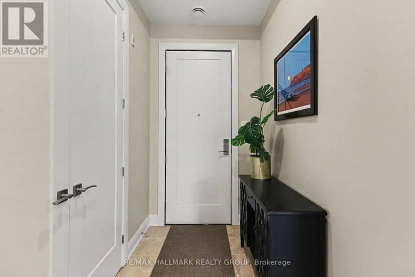 202 - 110 Cortile Private — photo 4 of 35