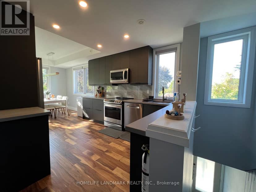 TH03 - 780 Sheppard Avenue E, Toronto, photo 6