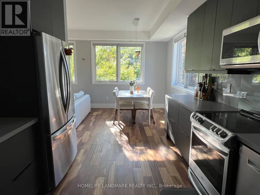 TH03 - 780 Sheppard Avenue E, Toronto, photo 7