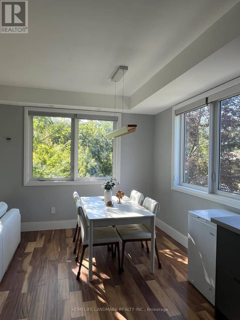 TH03 - 780 Sheppard Avenue E, Toronto, photo 8