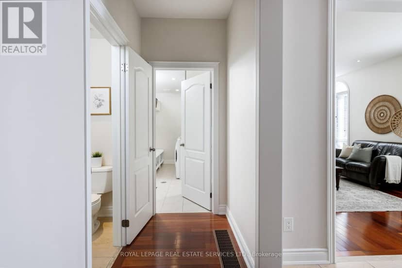 147 Innville Crescent — photo 16 of 40