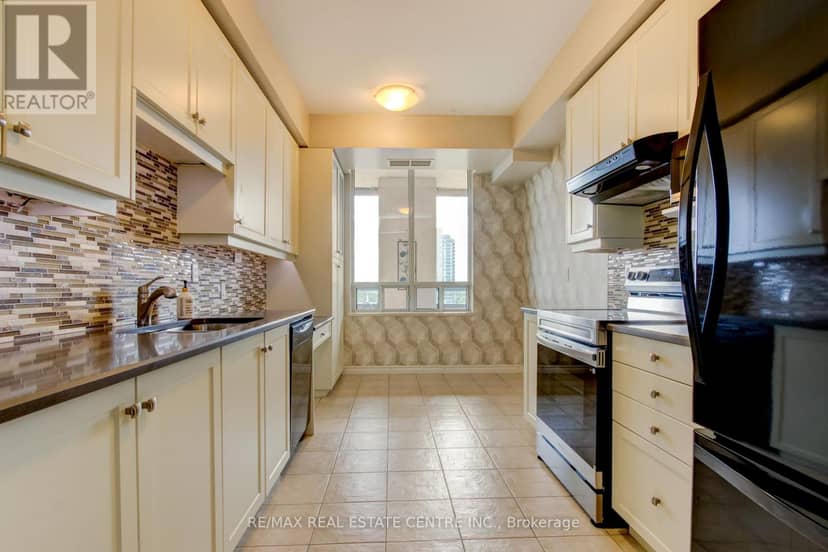 1202 - 1 Belvedere Court — photo 17 of 40