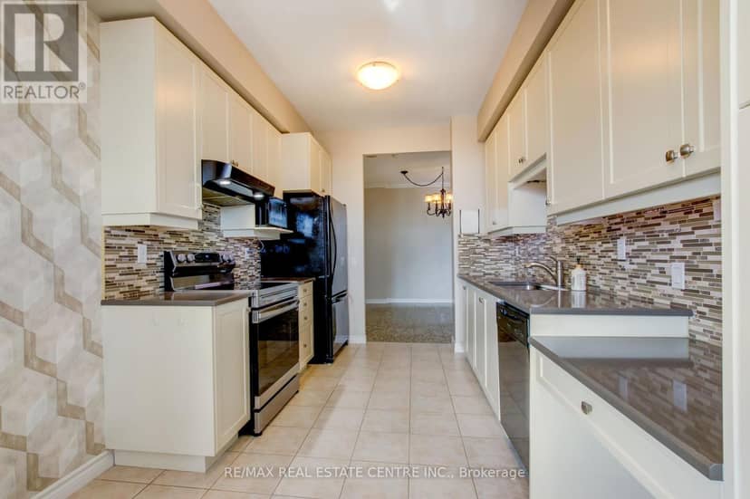 1202 - 1 Belvedere Court — photo 21 of 40