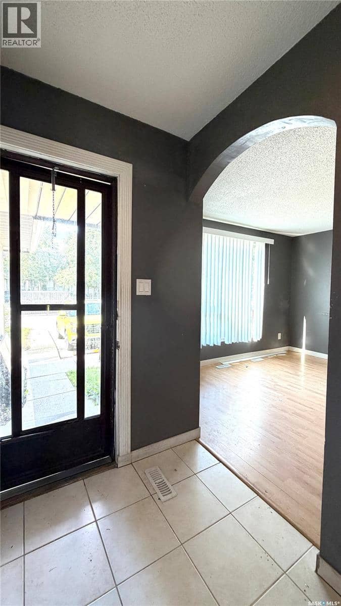 128 1128 McKercher DRIVE, Saskatoon, photo 5