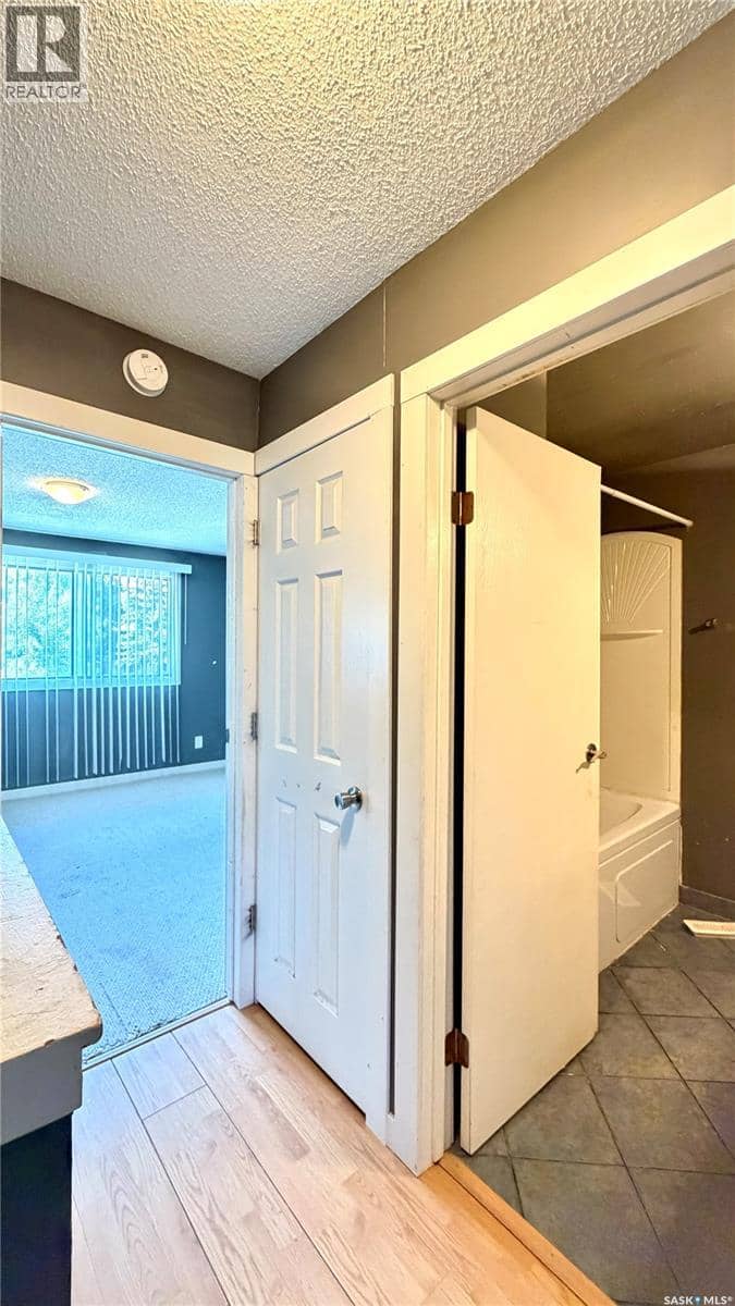 128 1128 McKercher DRIVE — photo 17 of 40