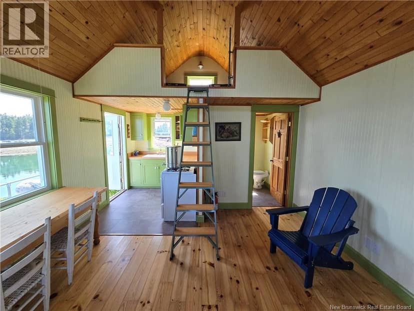 Cottage Little Island — photo 8 of 30