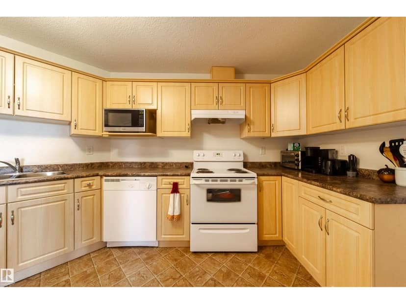 #415 7801 Golf Course Rd — photo 15 of 36