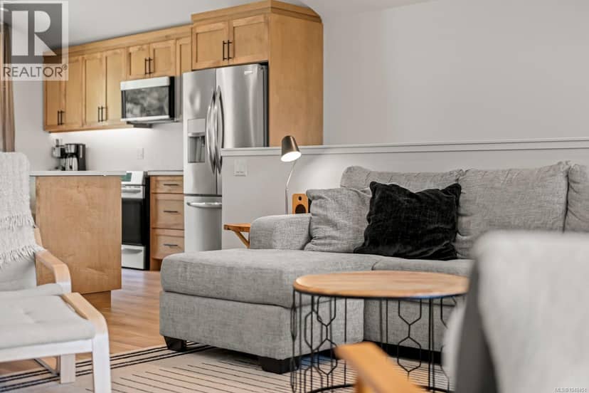 425 Arrowsmith Ridge — photo 1 of 40