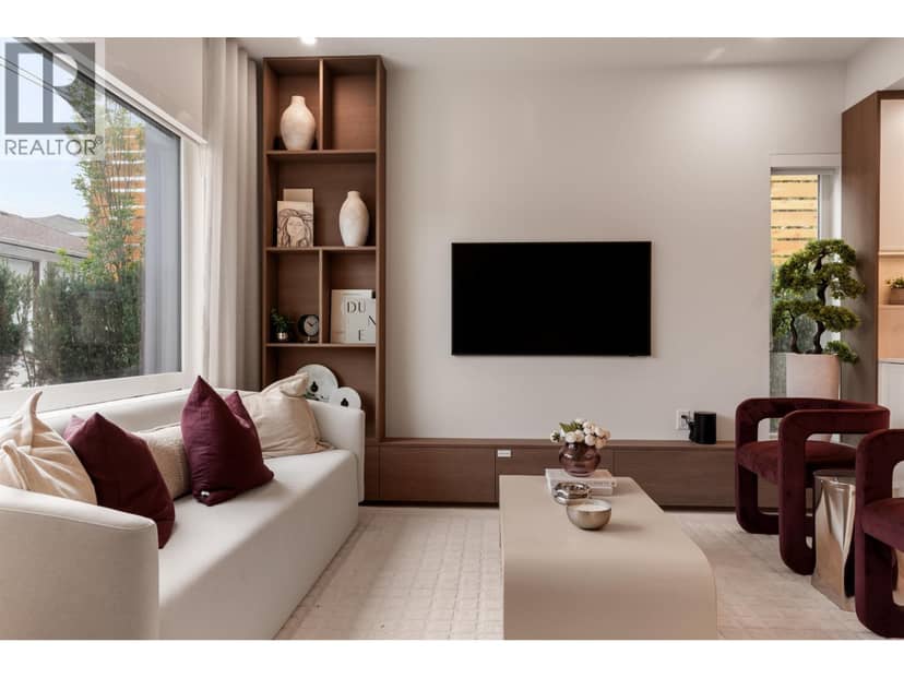 386 W 45TH AVENUE, Vancouver