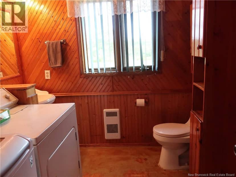 21 Burnside Road — photo 18 of 22