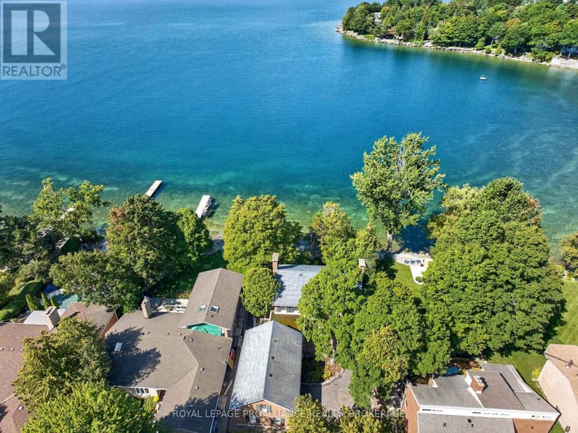 110 Lakeshore Boulevard — photo 3 of 40