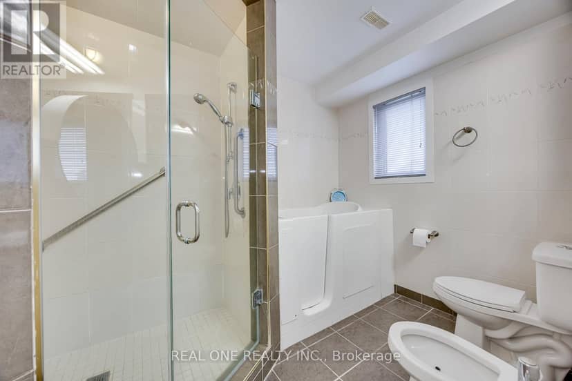 71 Stock Avenue — photo 25 of 40