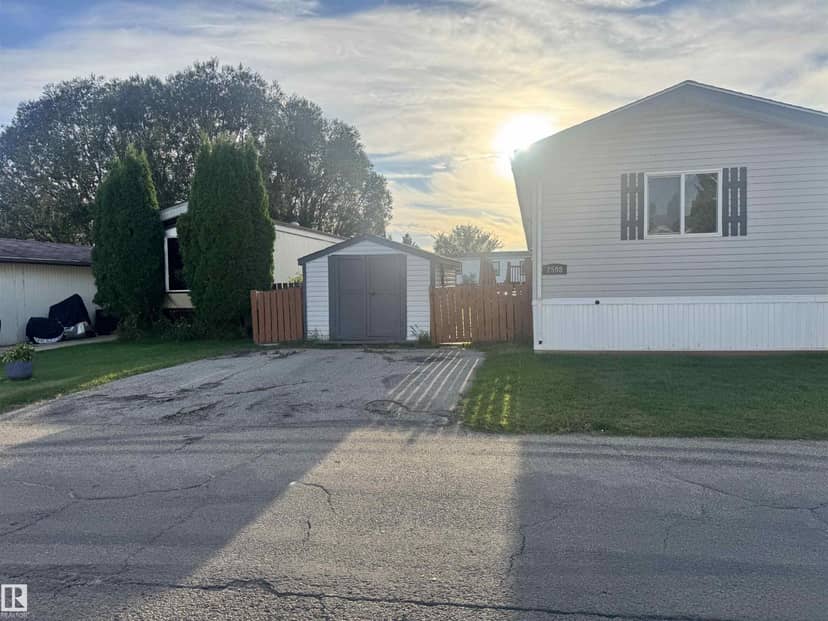 2508 West Port RD NW, Edmonton, photo 2
