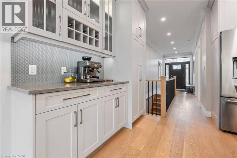 47 BLUENOSE Drive — photo 8 of 40