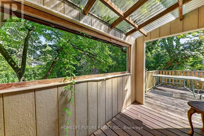 7 Cardill Crescent — photo 18 of 32