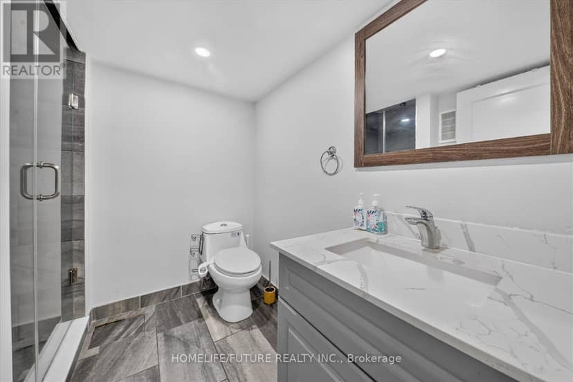7 Cardill Crescent — photo 27 of 32