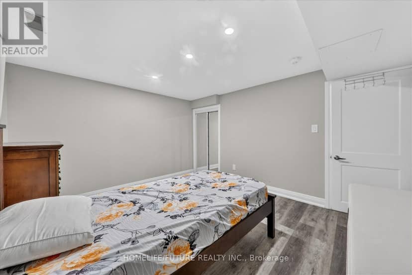 7 Cardill Crescent — photo 24 of 32