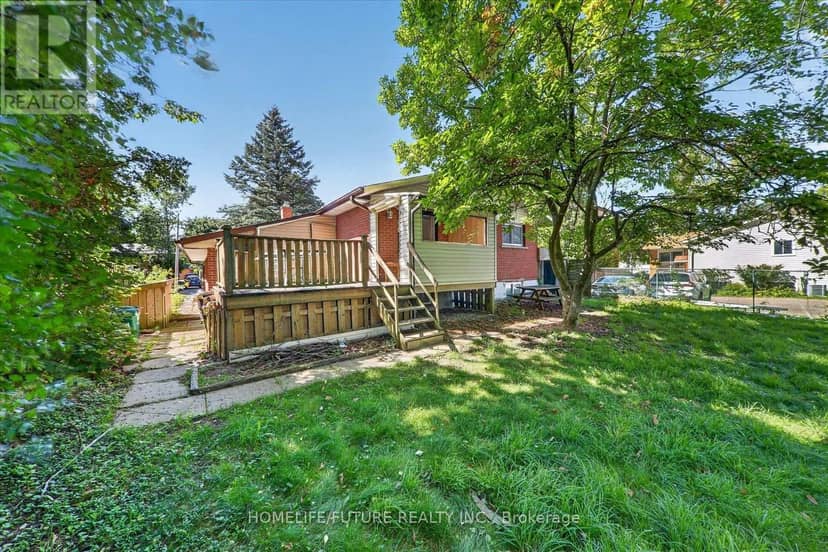 7 Cardill Crescent — photo 31 of 32