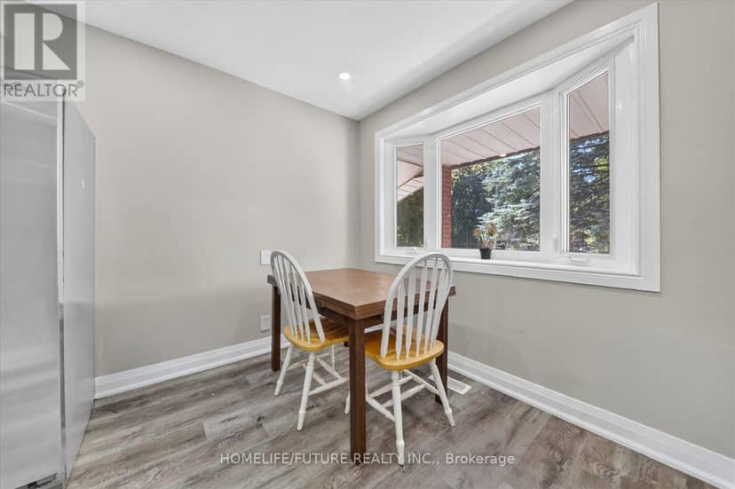 7 Cardill Crescent — photo 6 of 32