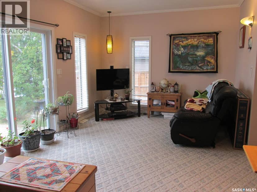 1118 Birch AVENUE — photo 24 of 40