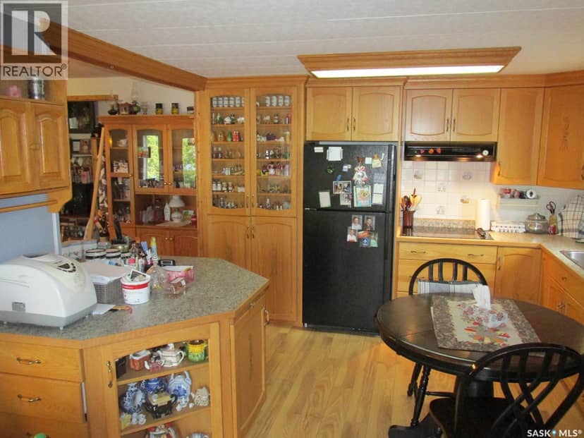 1118 Birch AVENUE — photo 36 of 40