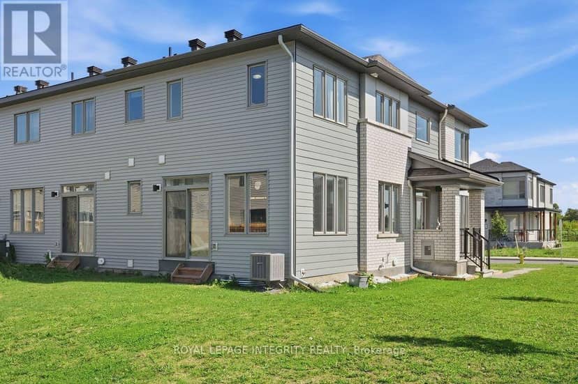 660 Fenwick Way — photo 3 of 40
