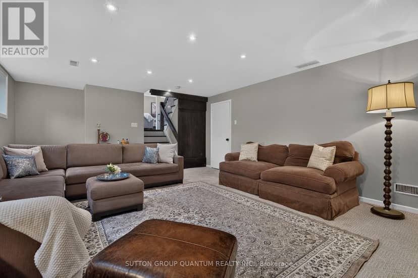 2103 Seabrook Drive — photo 37 of 40