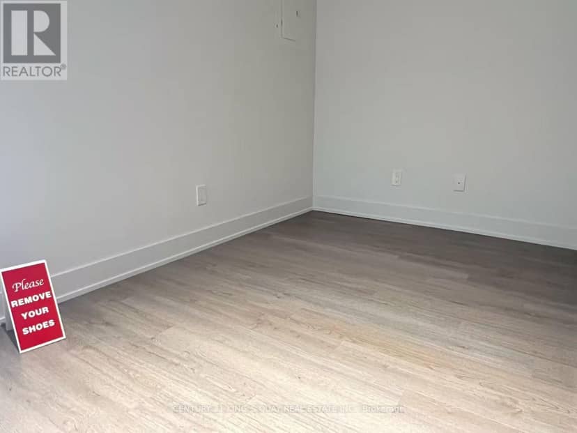 1505 - 8 Cumberland Street — photo 5 of 5