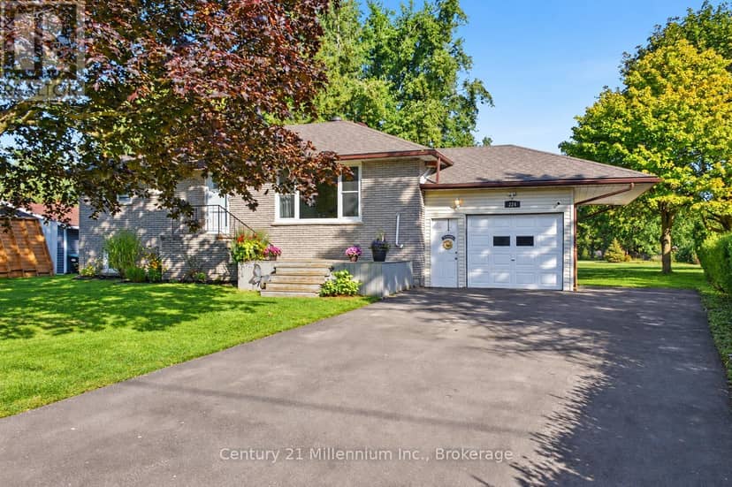 224 Margaret Street — photo 1 of 40