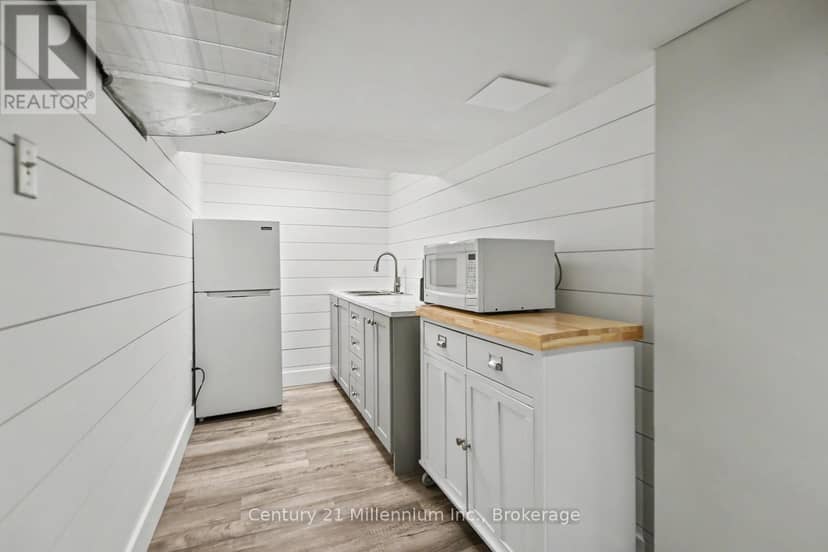 224 Margaret Street — photo 27 of 40