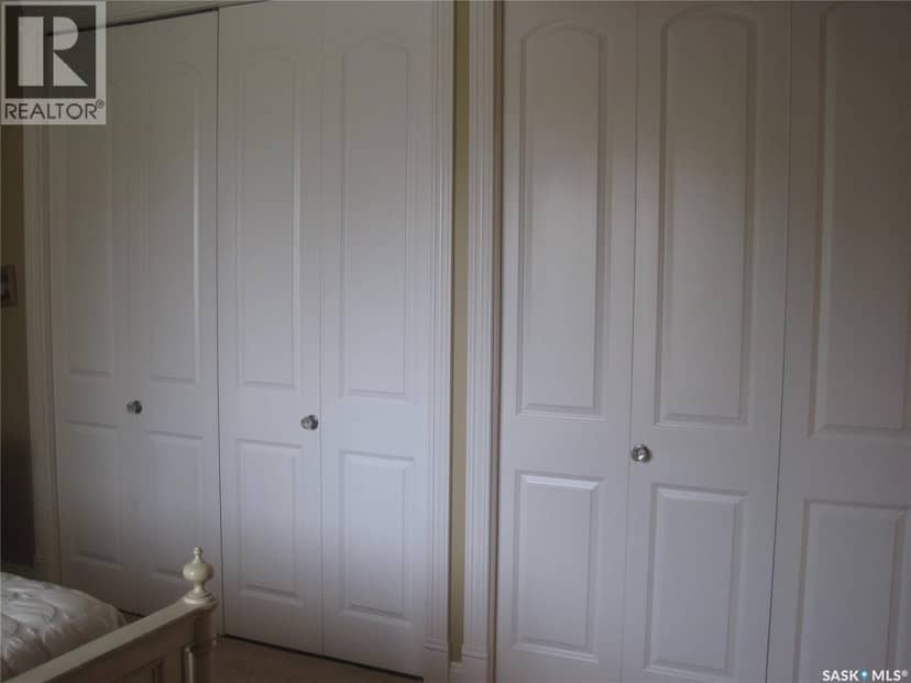 240 3435 Hillsdale STREET — photo 18 of 40