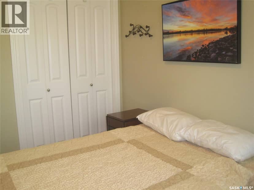 240 3435 Hillsdale STREET — photo 27 of 40