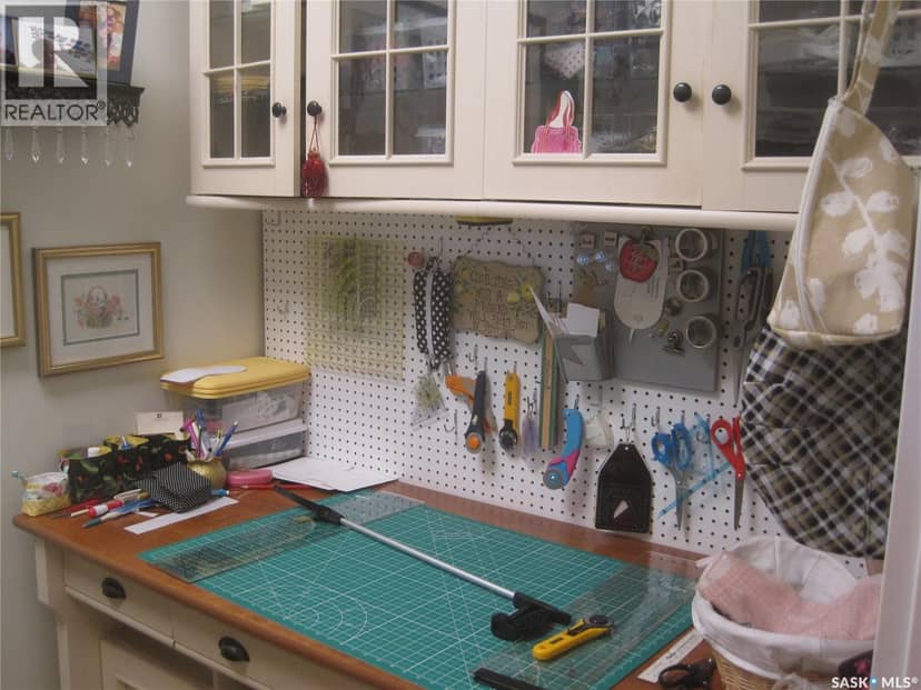 240 3435 Hillsdale STREET — photo 30 of 40